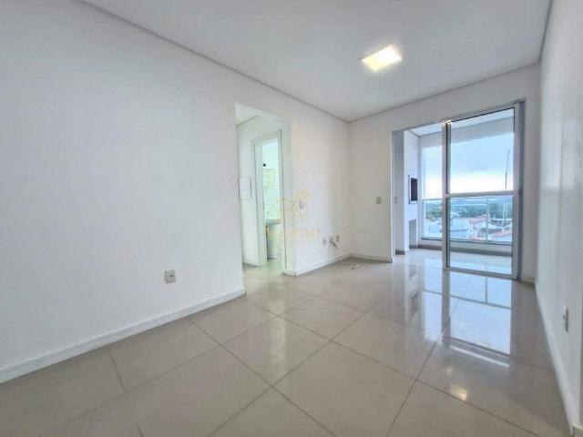 Apartamento aluguel em Jardim Itamirim, Itajaí