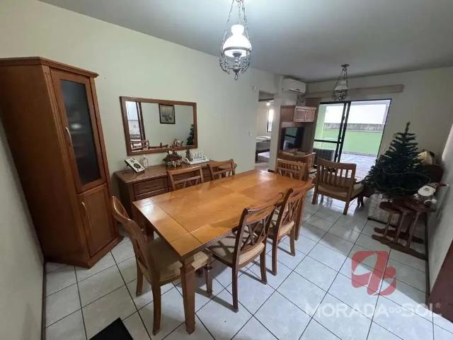 Apartamento aluguel em Meia Praia, Itapema