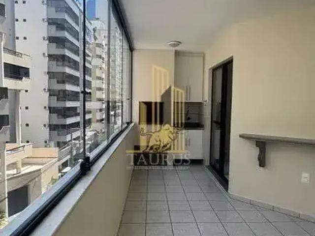 Apartamento aluguel em Meia Praia, Itapema