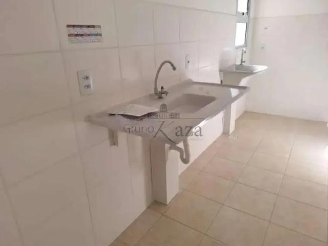 Apartamento aluguel em Região Imediata de São José dos Campos, Região Metropolitana do Vale do Paraíba e Litoral Norte