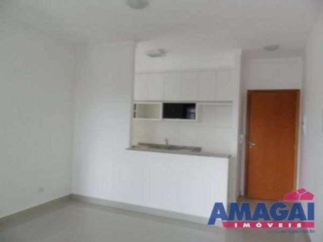 Apartamento aluguel em Região Imediata de São José dos Campos, Região Metropolitana do Vale do Paraíba e Litoral Norte