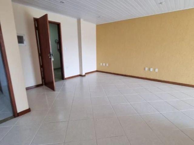 Apartamento aluguel em Região Geográfica Imediata de Macaé-Rio das Ostras, Macaé
