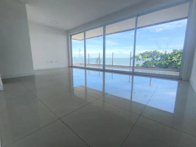 Apartamento aluguel em Região Geográfica Imediata de Macaé-Rio das Ostras, Macaé