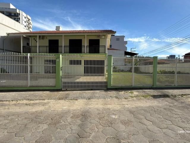Apartamento aluguel em Navegantes, Região Geográfica Intermediária de Blumenau