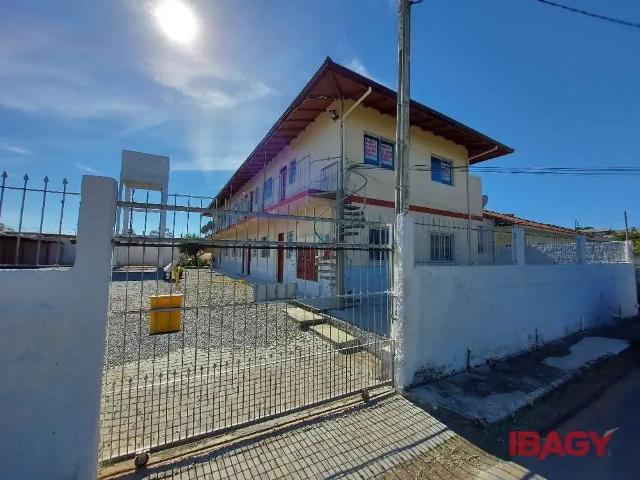 Apartamento aluguel em Região Geográfica Imediata de Florianópolis, Palhoça
