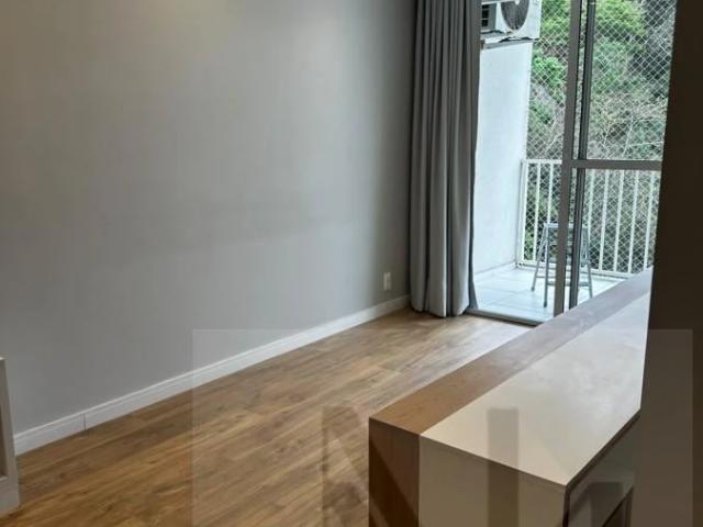 Apartamento aluguel em Petrópolis, Região Geográfica Intermediária de Petrópolis