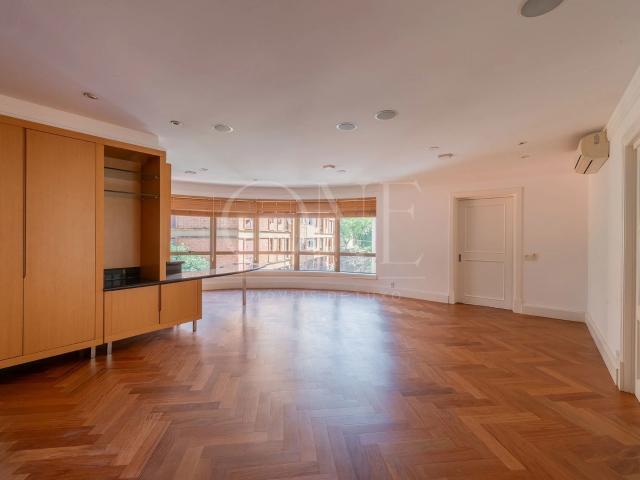 Apartamento aluguel em Moinhos de Vento, Porto Alegre