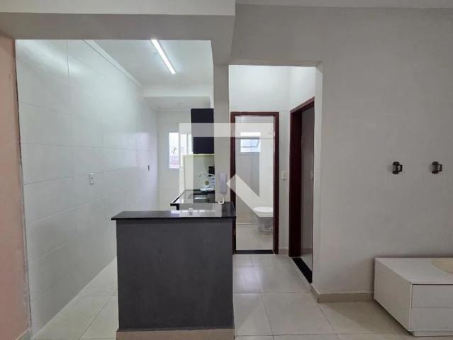 Apartamento aluguel em Região Imediata de Santos, Região Metropolitana da Baixada Santista