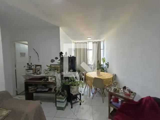 Apartamento aluguel em Morro do Urubu, Rio de Janeiro