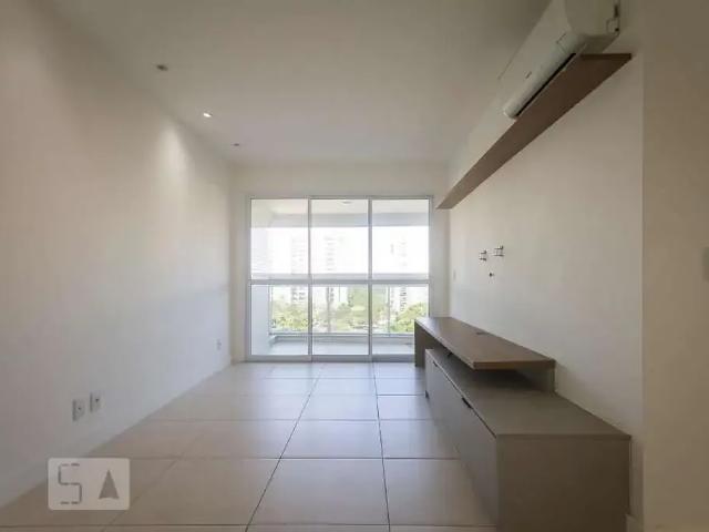 Apartamento aluguel em Região Geográfica Imediata do Rio de Janeiro, Região Metropolitana do Rio de Janeiro