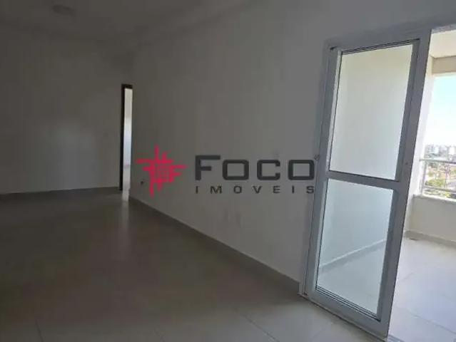 Apartamento aluguel em Região Imediata de São José dos Campos, Região Metropolitana do Vale do Paraíba e Litoral Norte