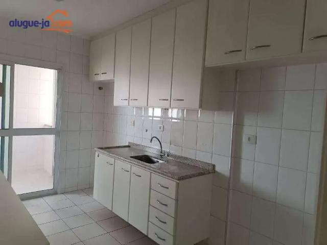 Apartamento aluguel em Região Imediata de São José dos Campos, Região Metropolitana do Vale do Paraíba e Litoral Norte
