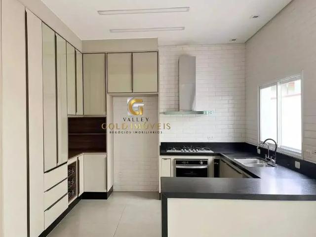 Apartamento aluguel em Região Imediata de São José dos Campos, Região Metropolitana do Vale do Paraíba e Litoral Norte