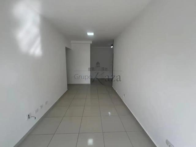 Apartamento aluguel em Região Imediata de São José dos Campos, Região Metropolitana do Vale do Paraíba e Litoral Norte