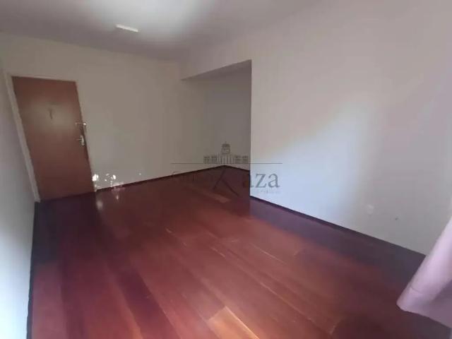 Apartamento aluguel em Região Imediata de São José dos Campos, Região Metropolitana do Vale do Paraíba e Litoral Norte