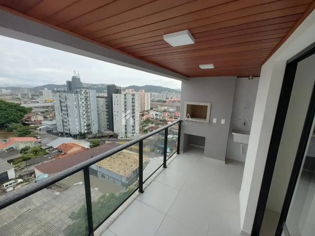 Apartamento aluguel em Barreiros, São José