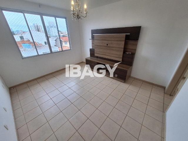 Apartamento aluguel em Barreiros, São José