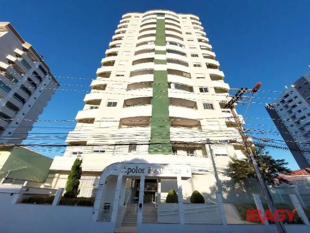 Apartamento aluguel em Barreiros, São José