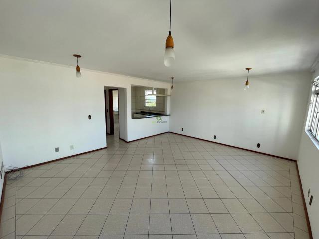 Apartamento aluguel em Barreiros, São José