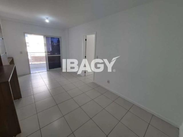 Apartamento aluguel em Barreiros, São José