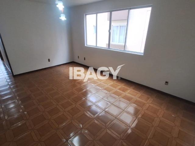 Apartamento aluguel em Barreiros, São José