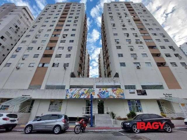 Apartamento aluguel em Região Geográfica Imediata de Florianópolis, São José