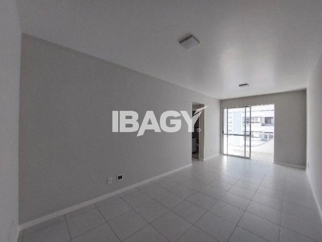 Apartamento aluguel em Kobrasol, São José
