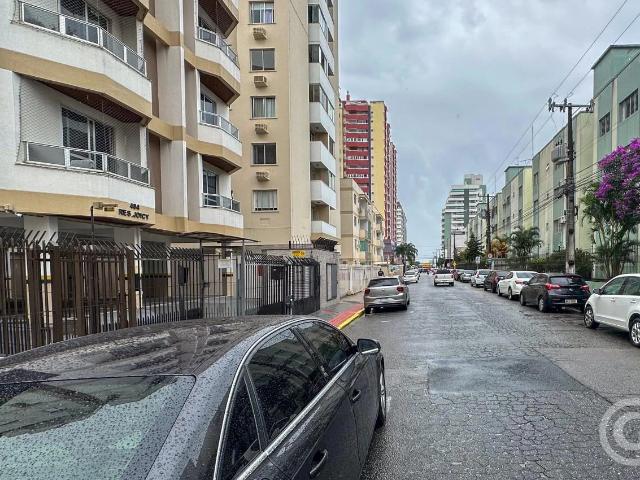 Apartamento aluguel em Região Geográfica Imediata de Florianópolis, São José