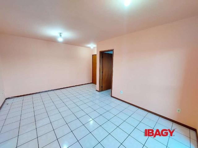 Apartamento aluguel em Região Geográfica Imediata de Florianópolis, São José