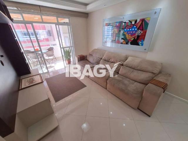 Apartamento aluguel em Kobrasol, São José