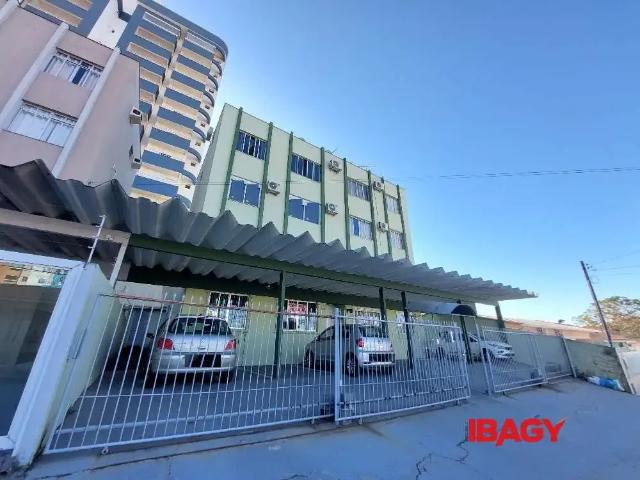 Apartamento aluguel em Região Geográfica Imediata de Florianópolis, São José