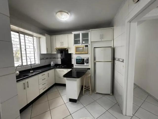 Apartamento aluguel em Região Geográfica Imediata de Florianópolis, São José