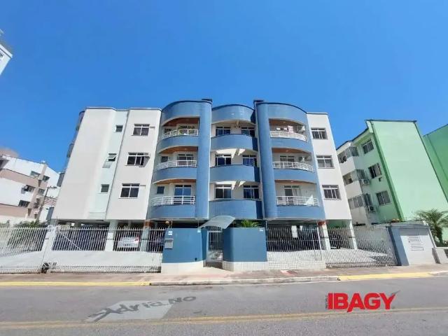 Apartamento aluguel em Região Geográfica Imediata de Florianópolis, São José