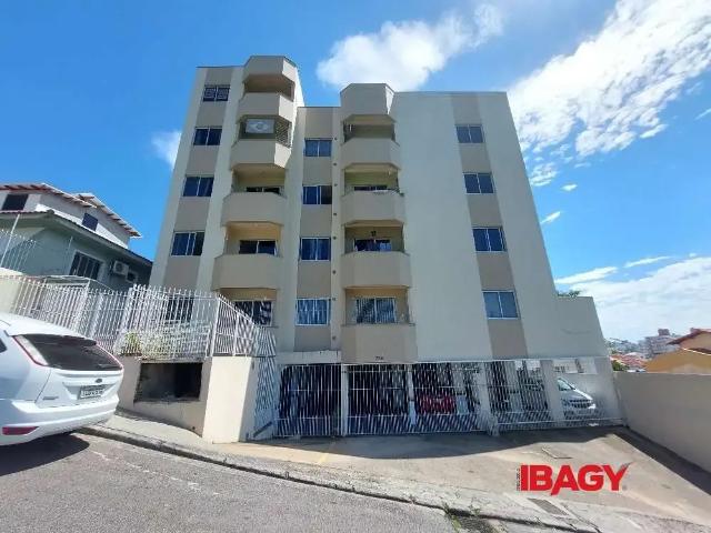 Apartamento aluguel em Região Geográfica Imediata de Florianópolis, São José