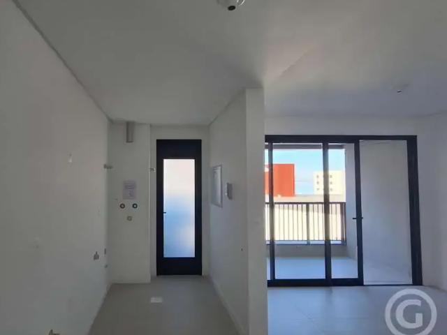 Apartamento aluguel em Região Geográfica Imediata de Florianópolis, São José