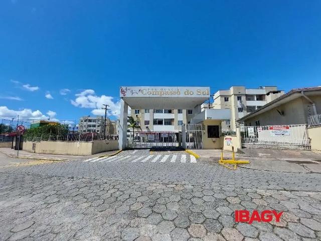 Apartamento aluguel em Região Geográfica Imediata de Florianópolis, São José