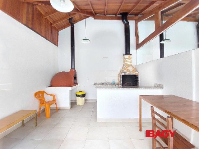 Apartamento aluguel em Serraria, São José