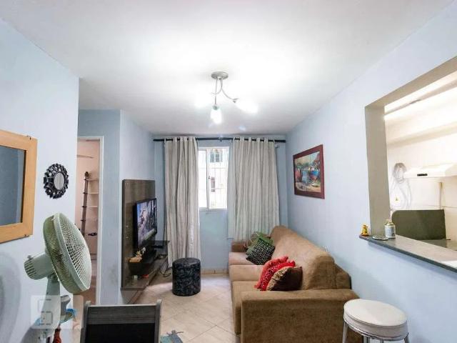 Apartamento aluguel em Paulo de Faria