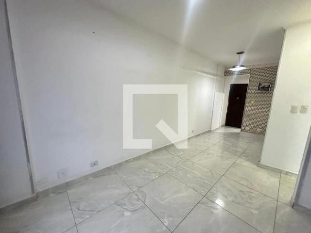 Apartamento aluguel em São Vicente