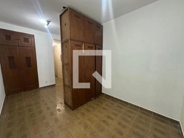 Apartamento aluguel em São Vicente