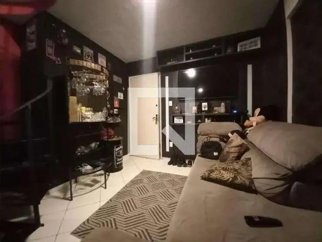 Apartamento aluguel em São Vicente