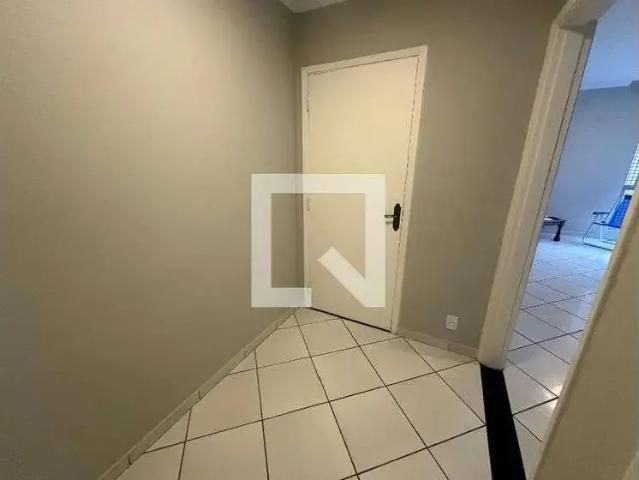 Apartamento aluguel em Região Imediata de Santos, Região Metropolitana da Baixada Santista