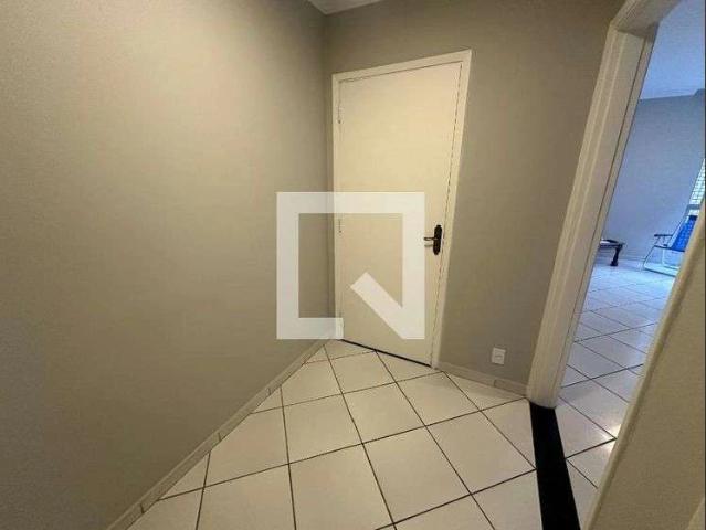 Apartamento aluguel em São Vicente