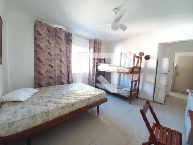 Apartamento aluguel em São Vicente