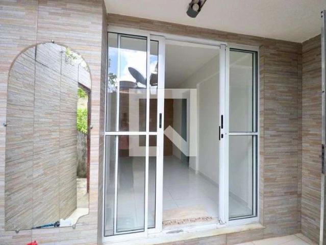 Apartamento aluguel em Região Geográfica Imediata de Salvador, Região Metropolitana de Salvador
