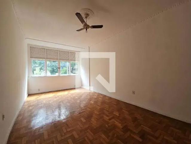 Apartamento aluguel em Região Geográfica Imediata de Salvador, Região Metropolitana de Salvador