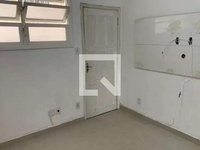 Apartamento aluguel em Região Imediata de Santos, Região Metropolitana da Baixada Santista