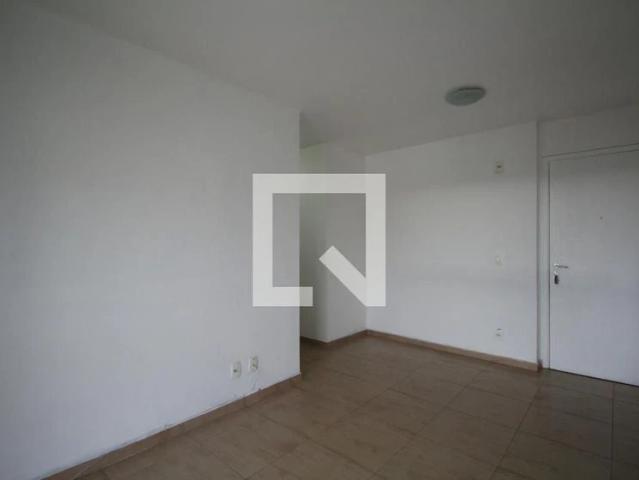 Apartamento aluguel em Jardim Heriquieta, Taboão da Serra