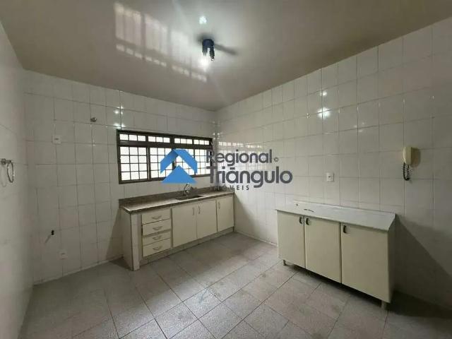 Apartamento aluguel em Região Geográfica Imediata de Uberaba, Uberaba