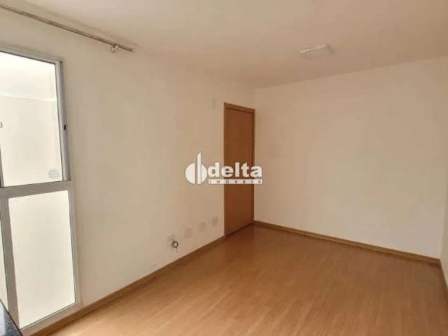 Apartamento aluguel em Residencial Integração, Uberlândia